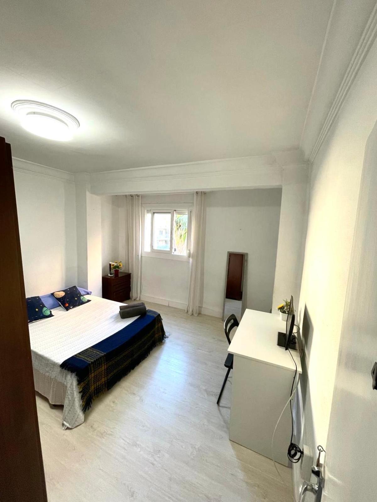 Relaxing Confortable Room Валенсия Екстериор снимка